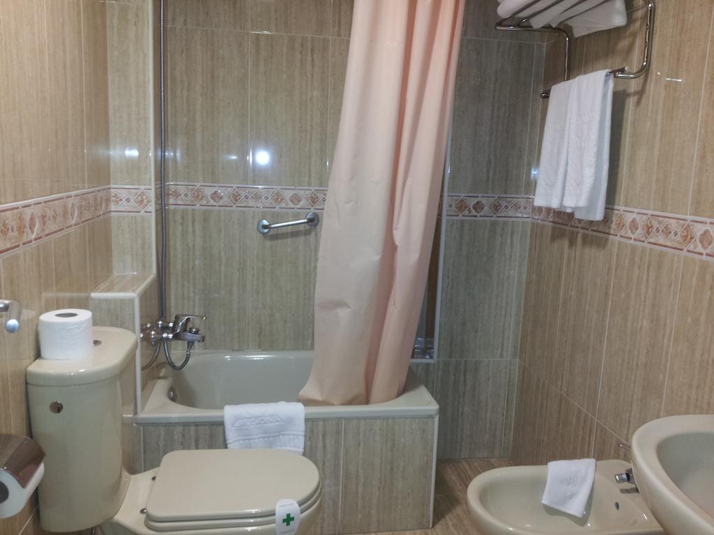 Begona Playa Hotel Gijón Kamer foto